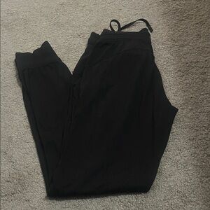 Women’s excellent condition Lululemon black jogger size 2